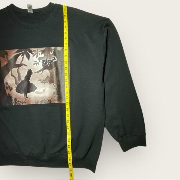 Gildan | Heavy Blend Sweatshirt with Alice in Wonderland Graphic | Black | XL - Picture 11 of 11